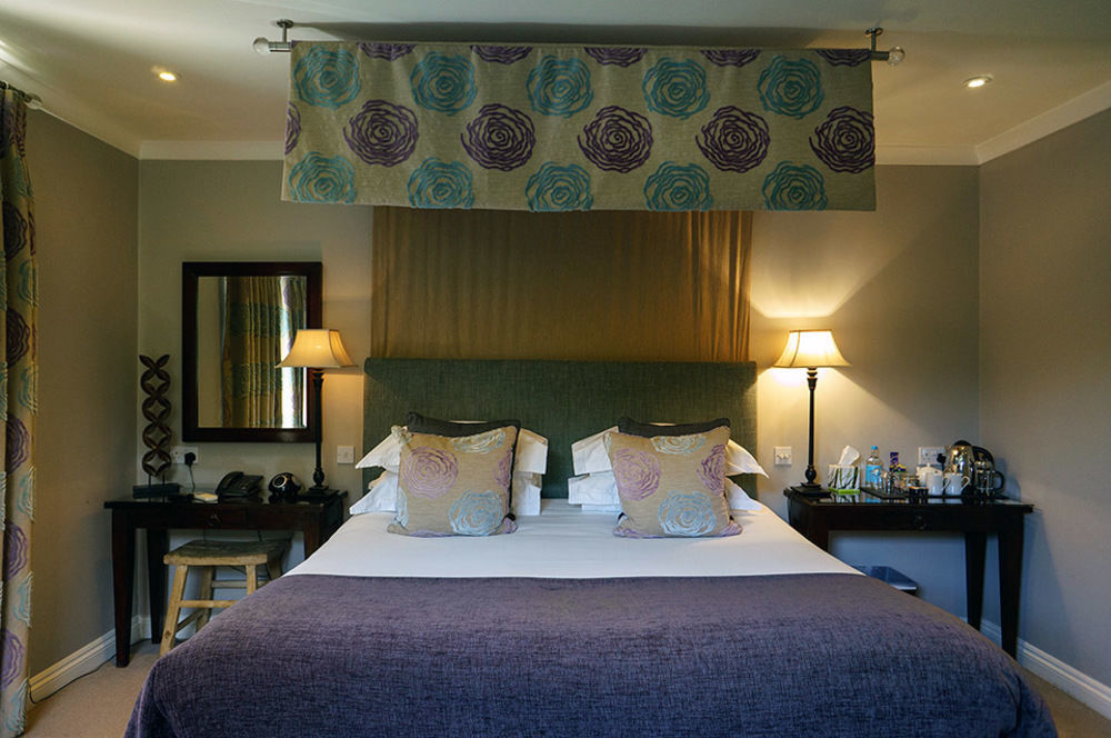 Leighton House Boutique B&B Bath Extérieur photo A bedroom at the hotel